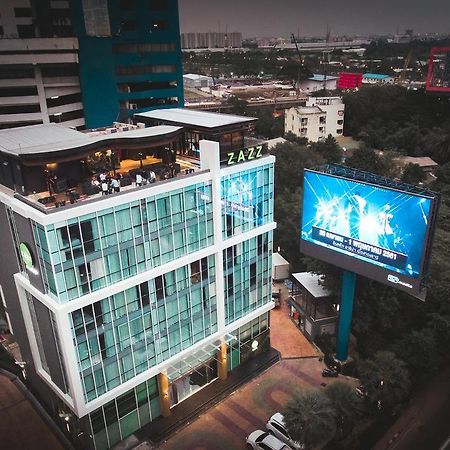 Zazz Urban Bangkok Hotel Luaran gambar